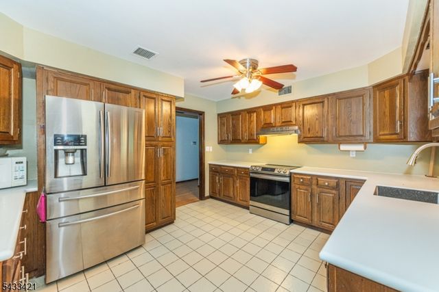 181 Center Grove Rd, Randolph Twp., NJ 07869
