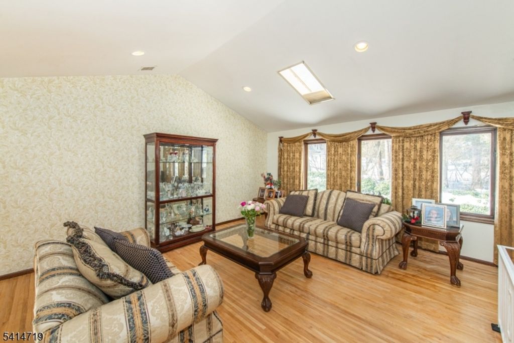 181 Center Grove Rd, Randolph Twp., NJ 07869 — photo 5