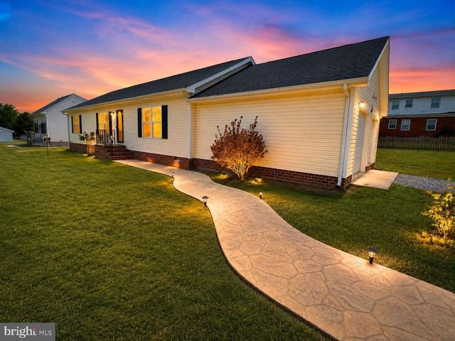 118 GILL ST, Bowling Green, VA 22427