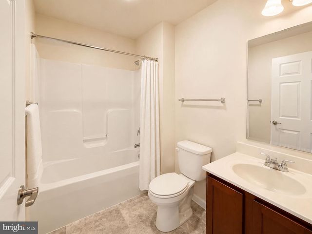 118 GILL ST, Bowling Green, VA 22427
