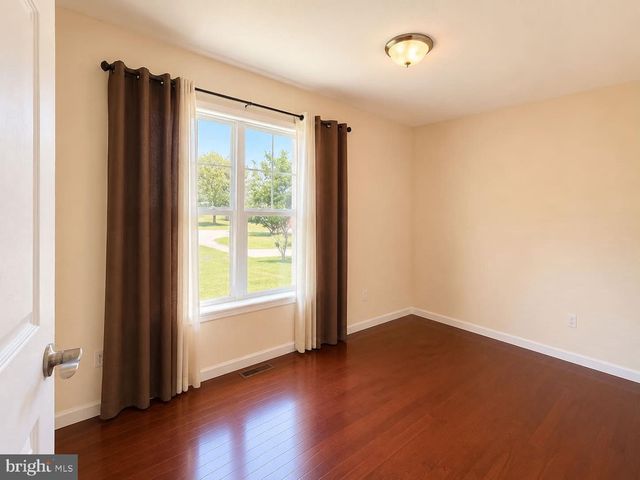 118 GILL ST, Bowling Green, VA 22427