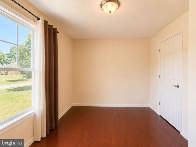 118 GILL ST, Bowling Green, VA 22427