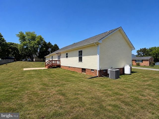 118 GILL ST, Bowling Green, VA 22427