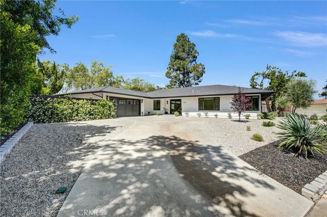 2166 La Granada, Thousand Oaks, CA 91362