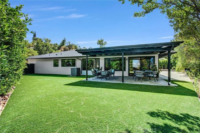 2166 La Granada, Thousand Oaks, CA 91362
