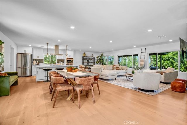 2166 La Granada, Thousand Oaks, CA 91362