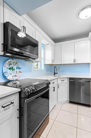 1981 SW Palm City Road 42 -H, Stuart, FL 34994