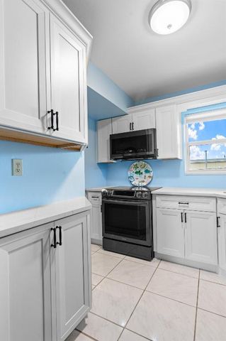 1981 SW Palm City Road 42 -H, Stuart, FL 34994