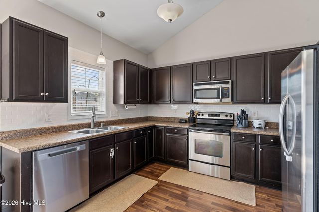 31 Babbling Creek Road, Rocky Point, NC 28457