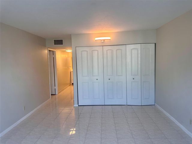 1149 Hillsboro Mile 309, Hillsboro Beach, FL 33062