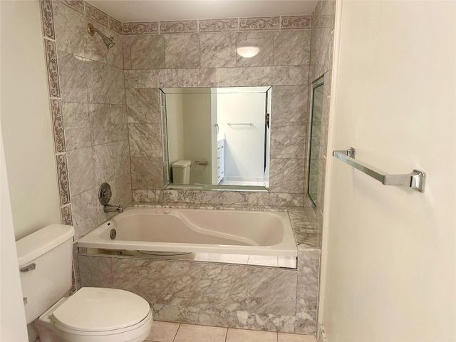 1149 Hillsboro Mile 309, Hillsboro Beach, FL 33062