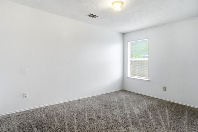 3215 Elmwood Drive, Mesquite, TX 75181