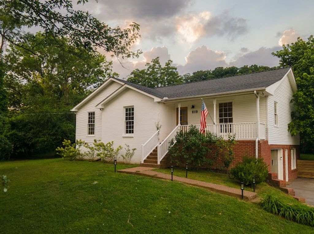 1943 Carters Creek Pike, Franklin, TN 37064