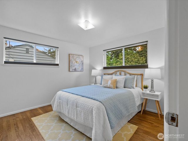 1826 N 199th Street, Shoreline, WA 98133