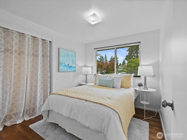 1826 N 199th Street, Shoreline, WA 98133