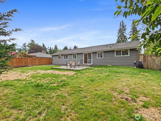 1826 N 199th Street, Shoreline, WA 98133