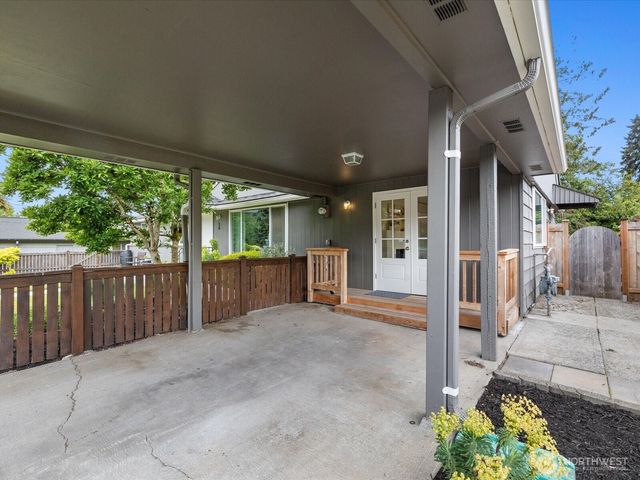 1826 N 199th Street, Shoreline, WA 98133