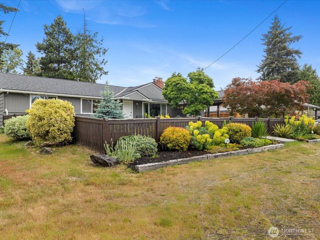 1826 N 199th Street, Shoreline, WA 98133