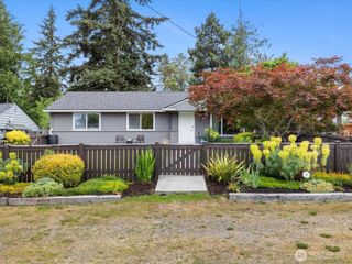 1826 N 199th Street, Shoreline, WA 98133