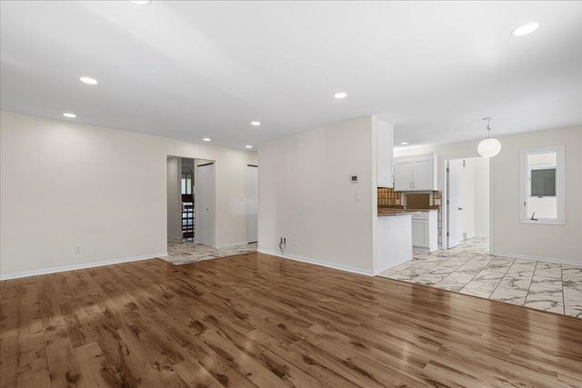 16865 Eldorado DRIVE, Brookfield, WI 53005