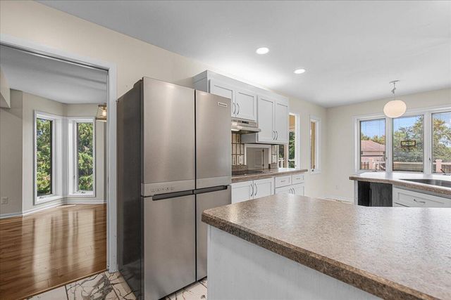 16865 Eldorado DRIVE, Brookfield, WI 53005