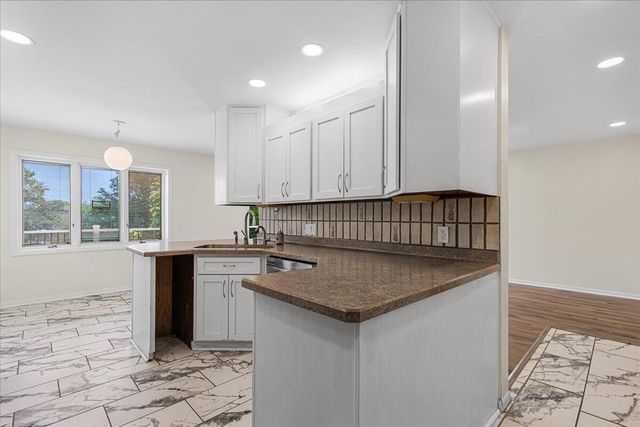 16865 Eldorado DRIVE, Brookfield, WI 53005