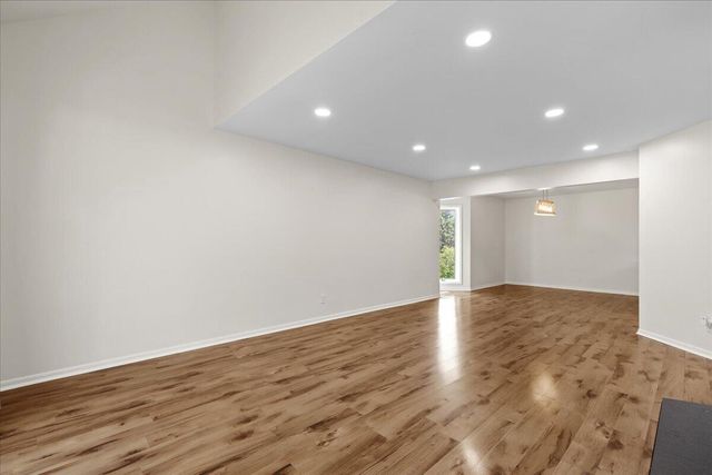 16865 Eldorado DRIVE, Brookfield, WI 53005