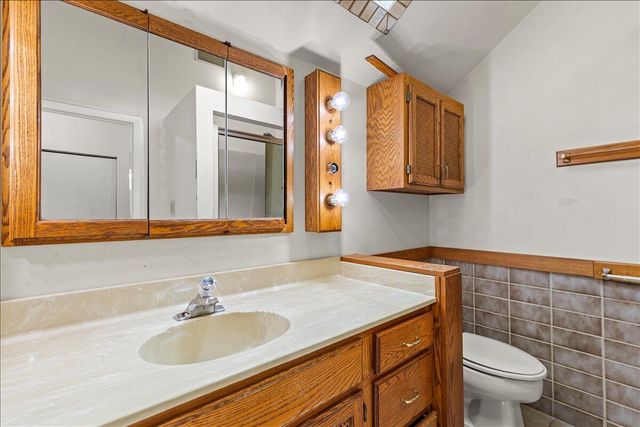 16865 Eldorado DRIVE, Brookfield, WI 53005