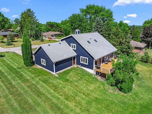 16865 Eldorado DRIVE, Brookfield, WI 53005
