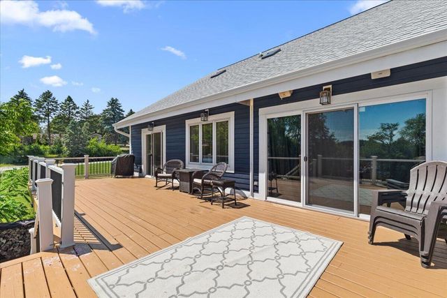 16865 Eldorado DRIVE, Brookfield, WI 53005