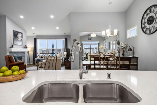 2719 Jacamar Avenue NE, Saint Michael, MN 55376