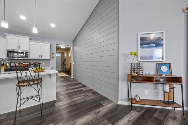 2719 Jacamar Avenue NE, Saint Michael, MN 55376