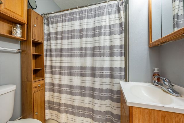 330 N 1st Street, Carlisle, IA 50047