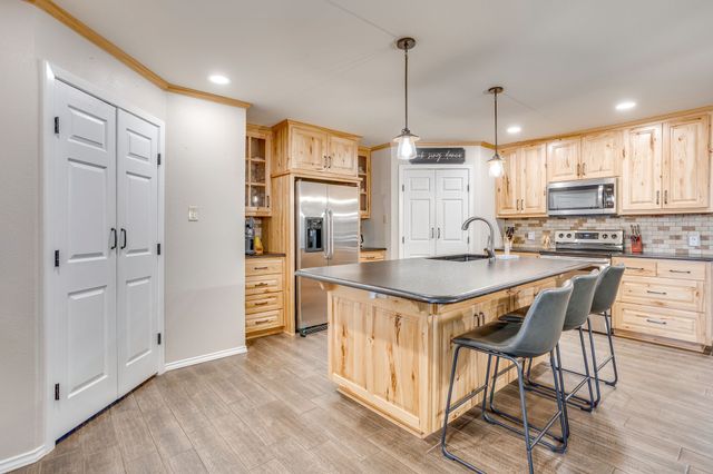 7008 County Road 527, Burleson, TX 76028
