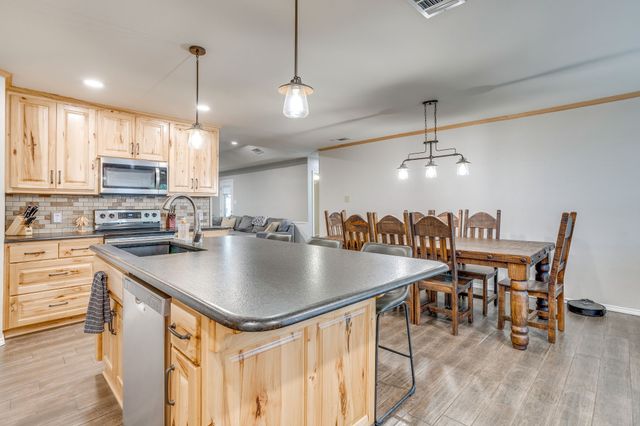 7008 County Road 527, Burleson, TX 76028