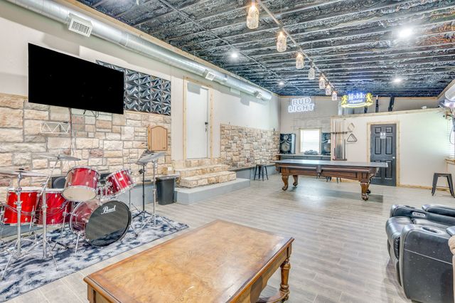 7008 County Road 527, Burleson, TX 76028