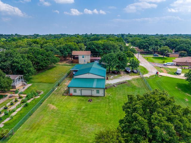 7008 County Road 527, Burleson, TX 76028