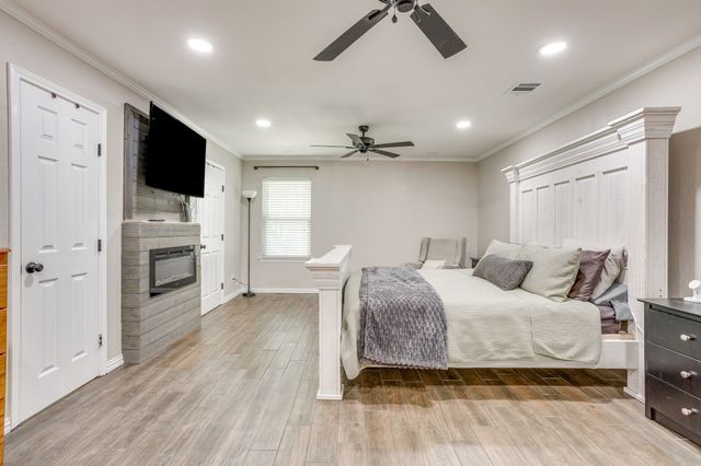 7008 County Road 527, Burleson, TX 76028