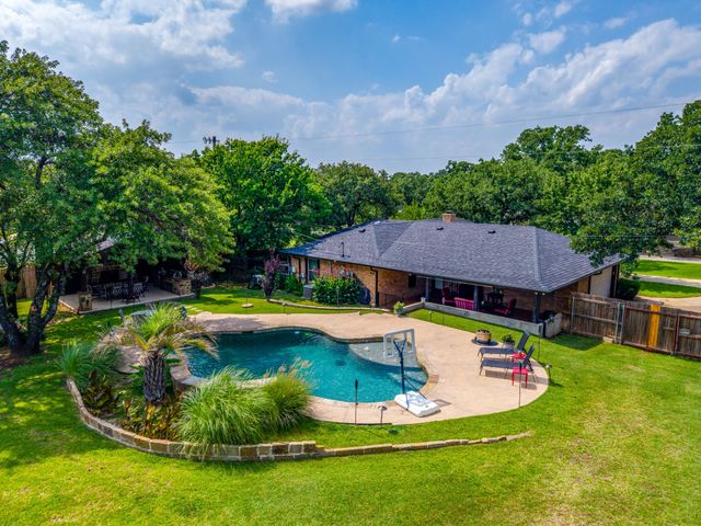 7008 County Road 527, Burleson, TX 76028