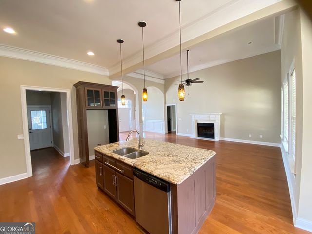 251 Peregrine Drive, Byron, GA 31008