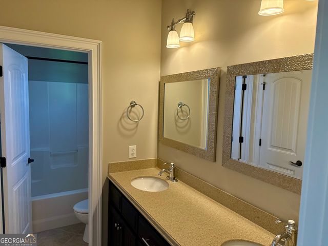 251 Peregrine Drive, Byron, GA 31008