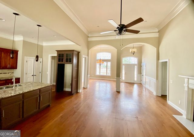 251 Peregrine Drive, Byron, GA 31008