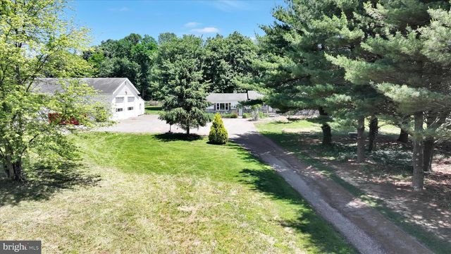 135 GRUBBS CORNER RD, Peach Bottom, PA 17563