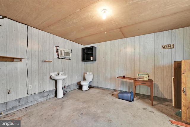 135 GRUBBS CORNER RD, Peach Bottom, PA 17563