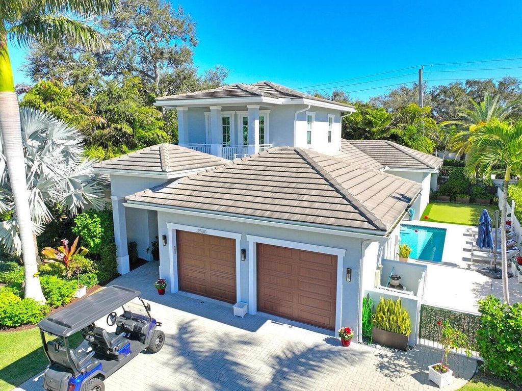 2500 Estates Drive, North Palm Beach, FL 33410