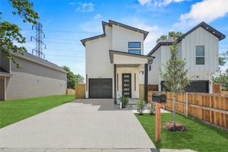 420 N Moore Street, Dallas, TX 75203