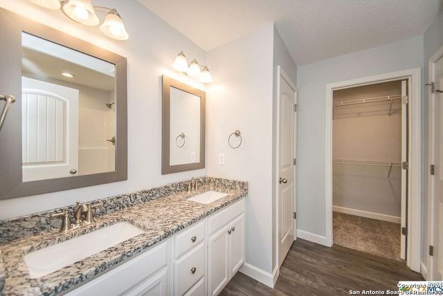 183 Lost Maples Way, Marion, TX 78124