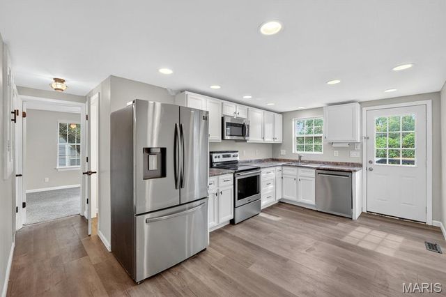 10730 Wurdack Avenue, St Louis, MO 63114