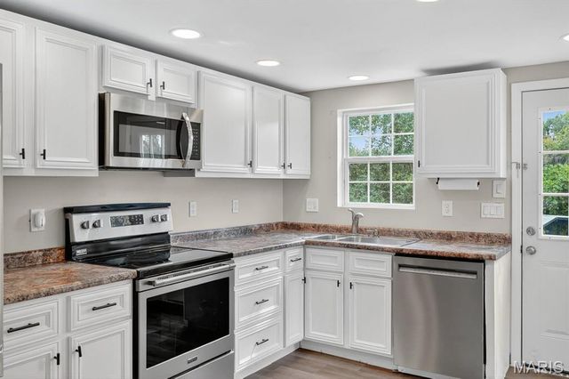 10730 Wurdack Avenue, St Louis, MO 63114