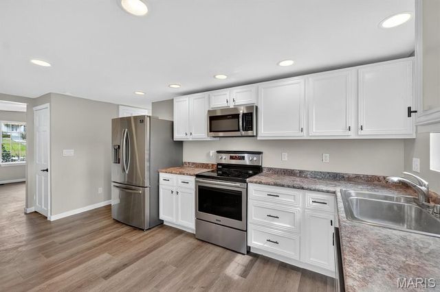 10730 Wurdack Avenue, St Louis, MO 63114